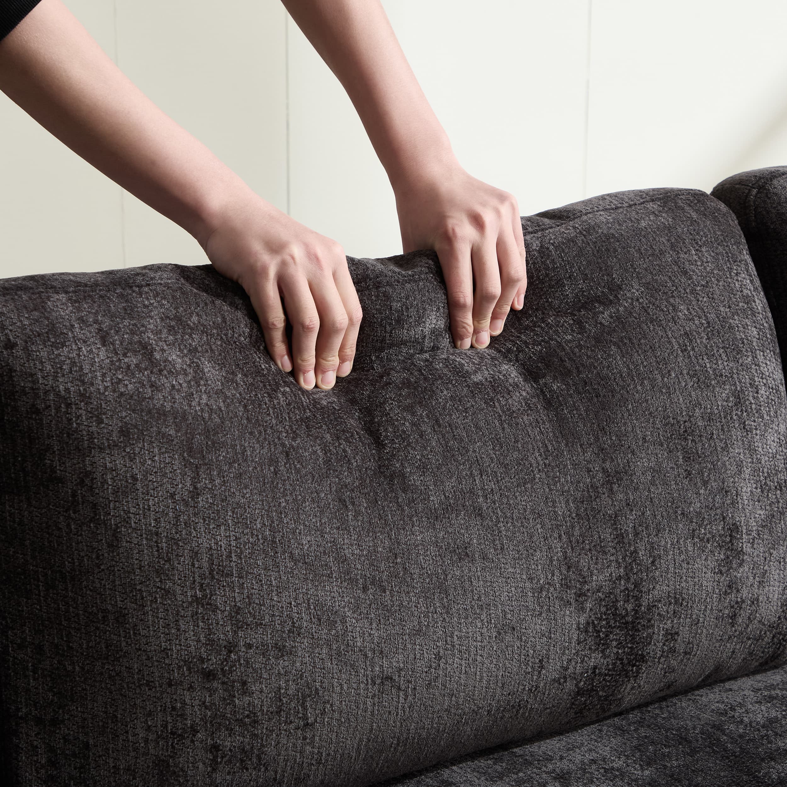 Modernes Stauraum-Sofa mit Dual-USB und 2 Seitentaschen, Cloud-Sektional mit Chenille-Bezug, 4-sitzig, L-förmig, schwarz