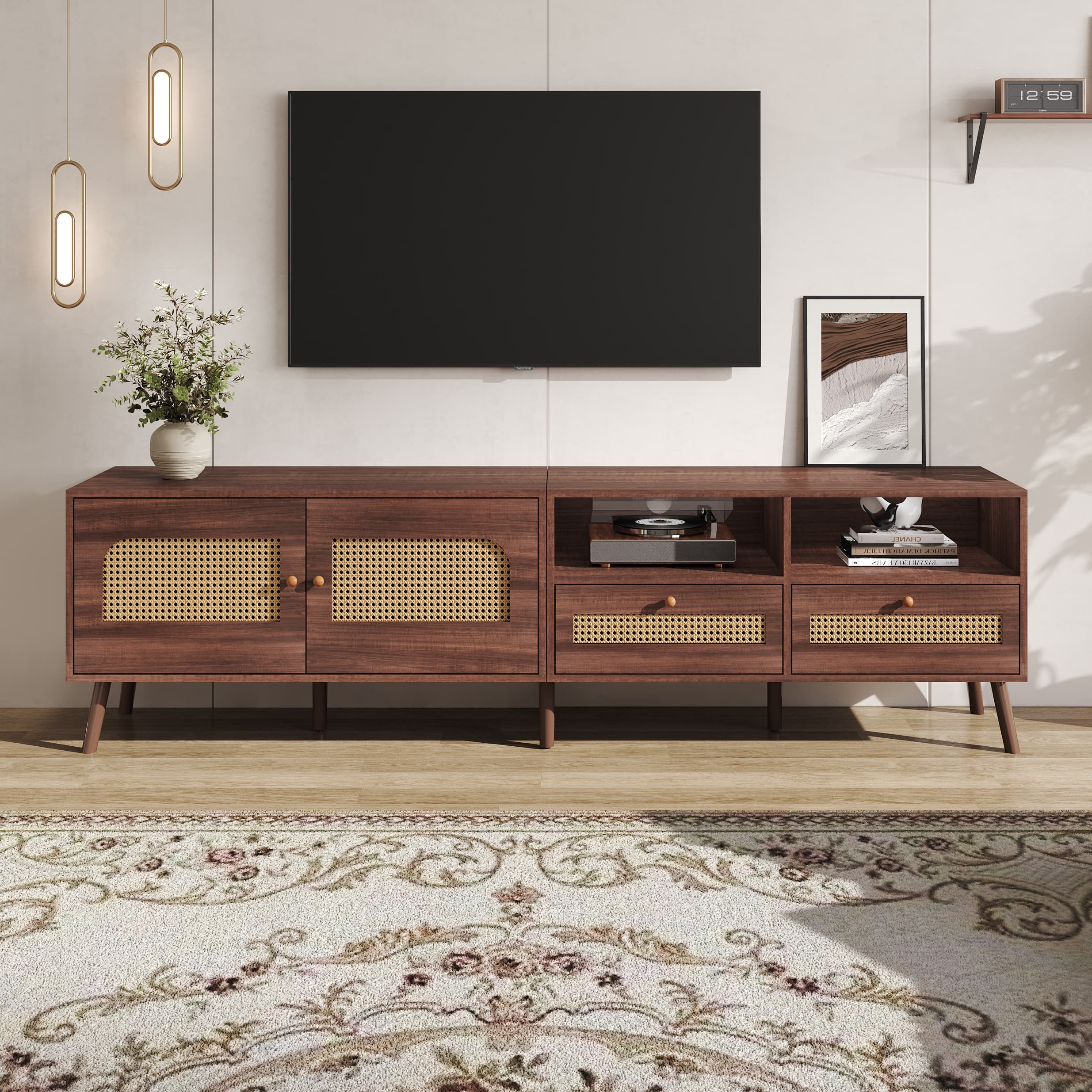 TV-Lowboard für 80-Zoll-Fernseher mit Rattantüren