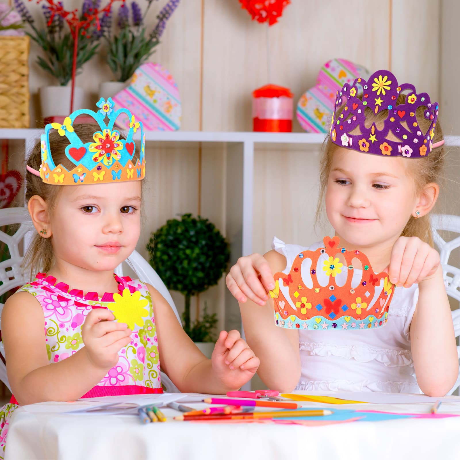 Prinzessin Kronen Set – 8 Königinnen Partyhüte & Kronen zum Gestalten