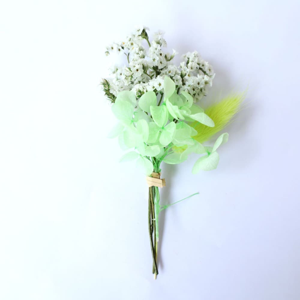 Set aus 6 getrockneten Mini-Blumensträußen in Grüntönen