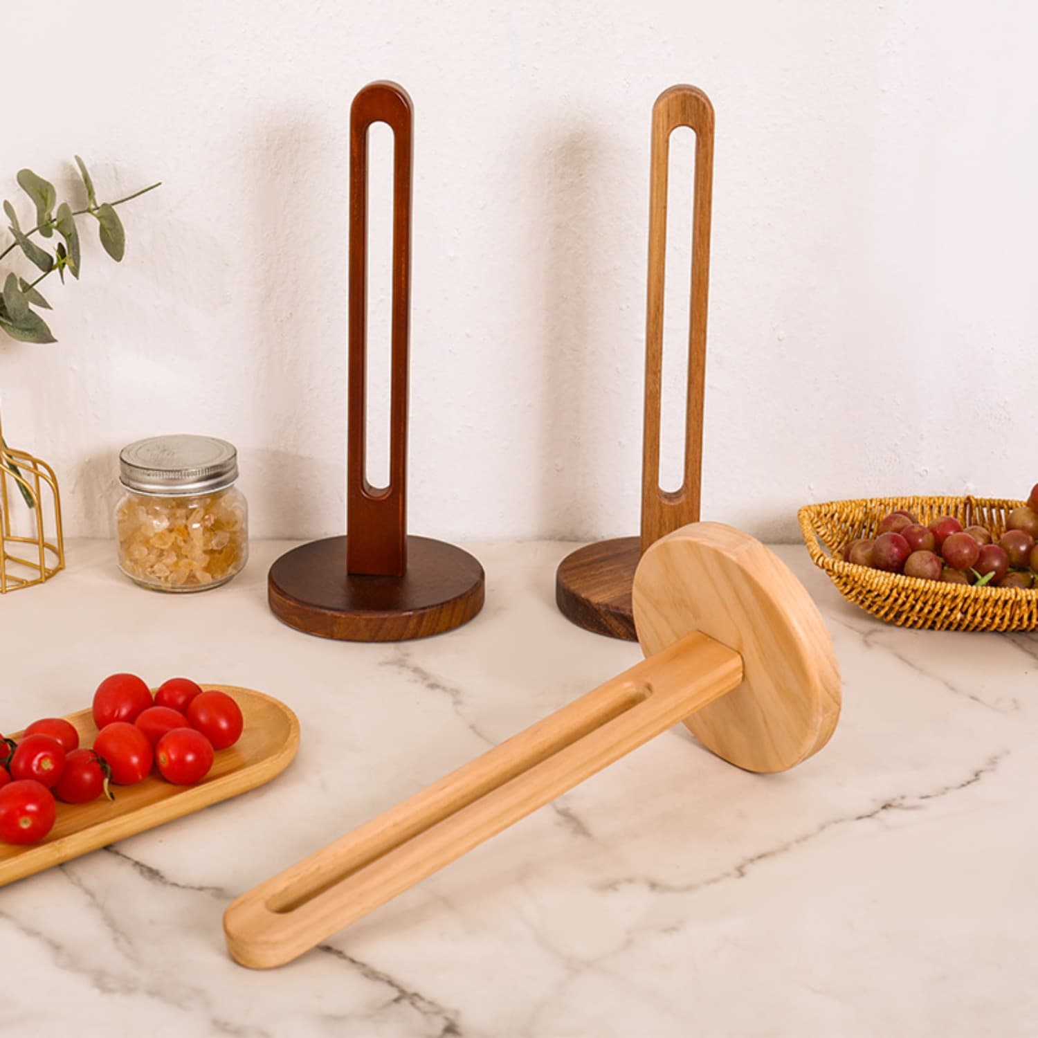 Porte-essuie-tout en bois autoportant pour rouleaux standard et grands