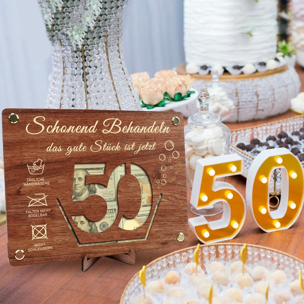 Kreativer Holzständer für Geldgeschenk zum 50. Geburtstag