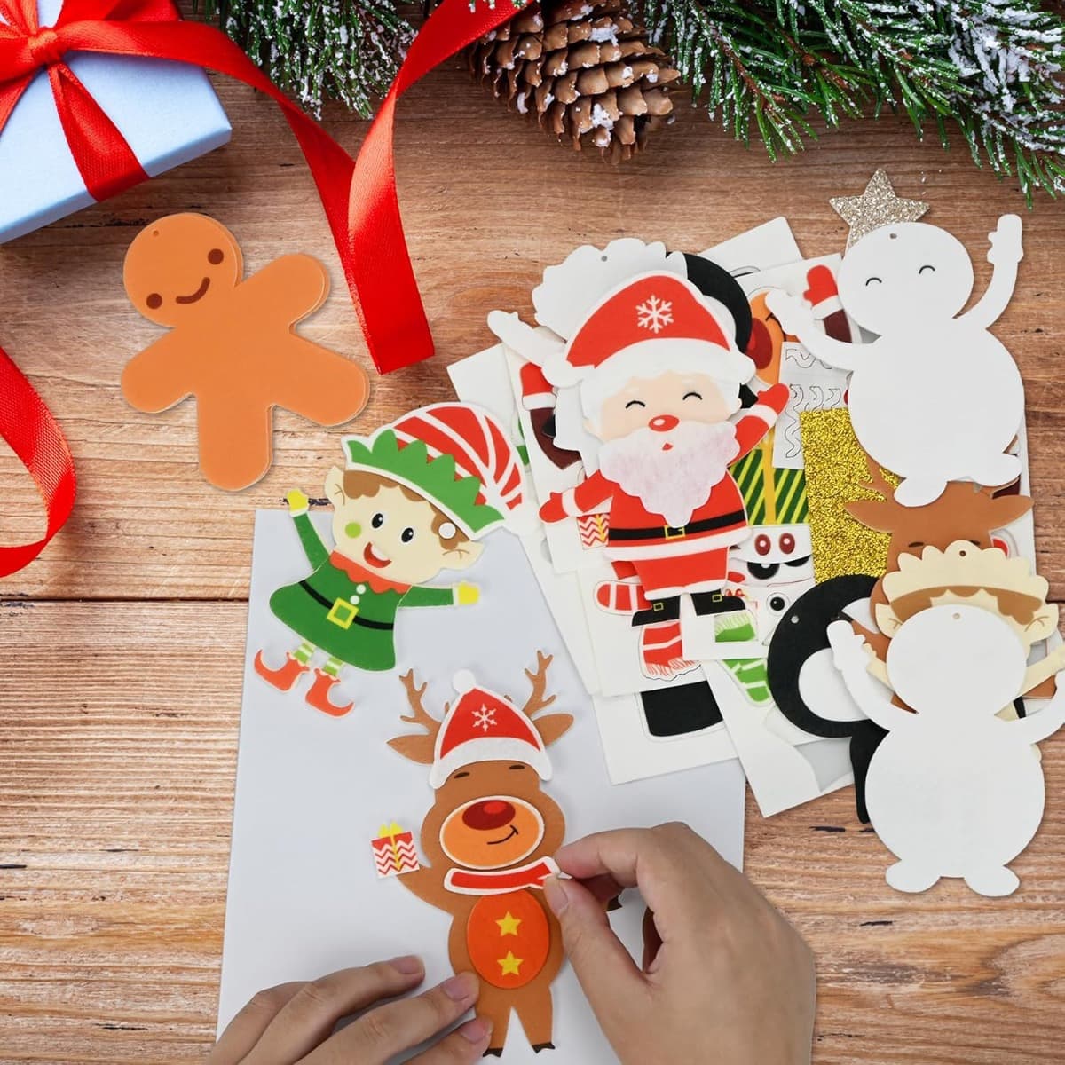 Set manualidades navideñas 12 piezas 6 diseños