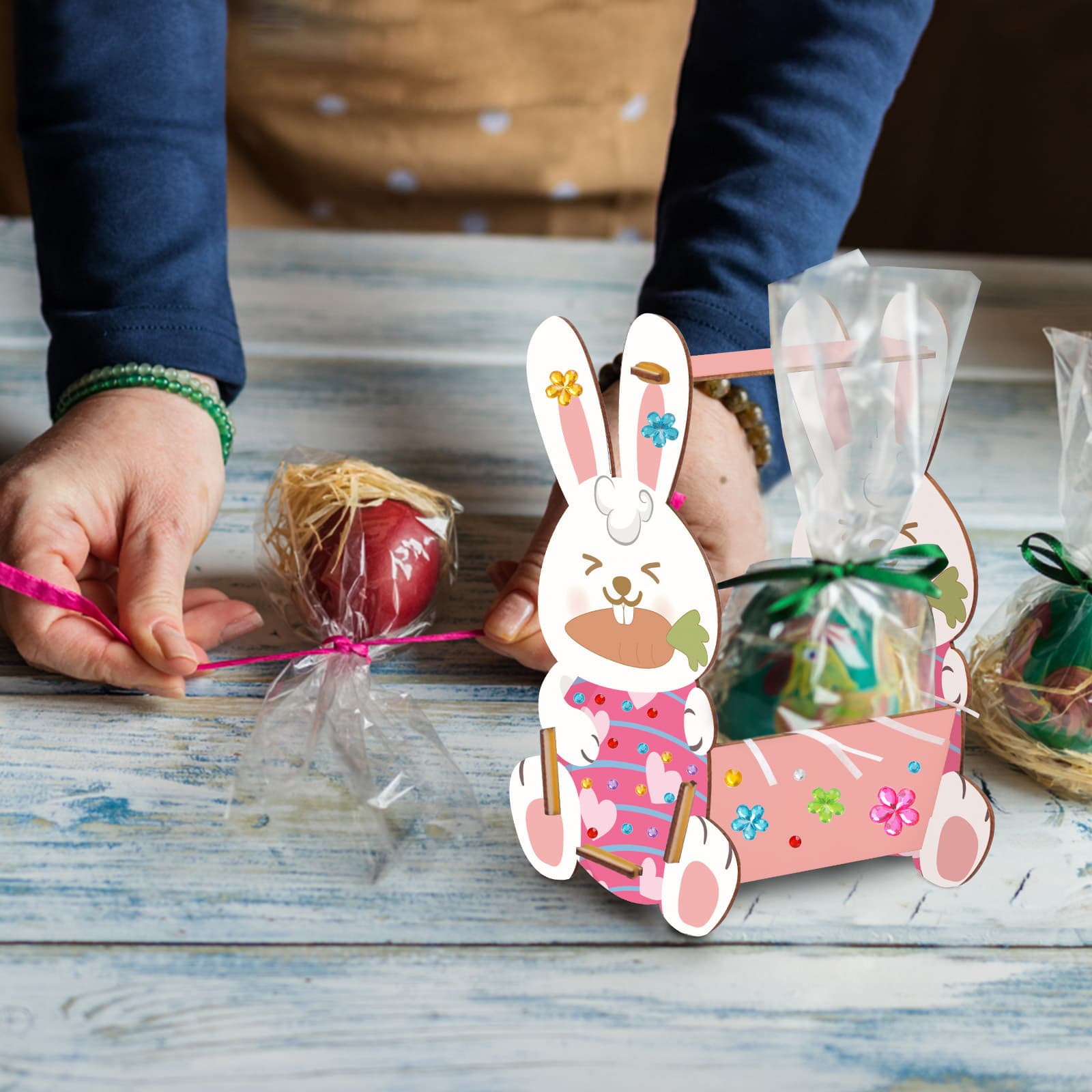Easter Baskets with Bunny Motif, 5-Piece Craft Set