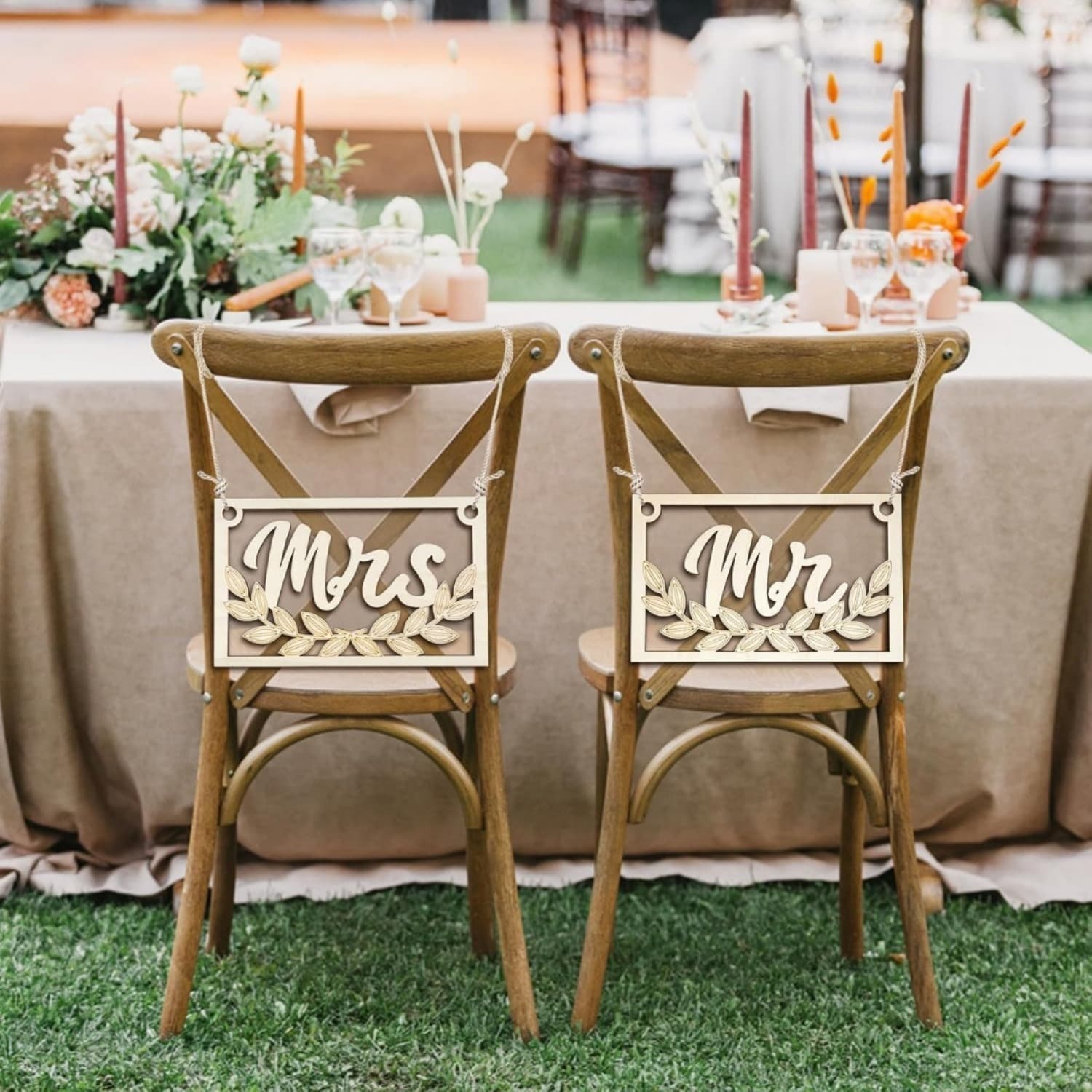 Hochzeitsstuhlschilder Mr und Mrs aus Holz, 2er-Set