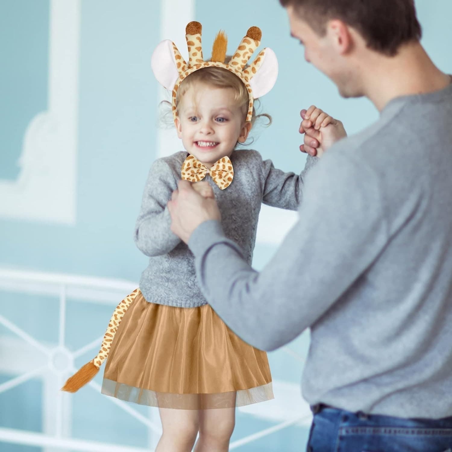 أزياء احتفالية لعيد الميلاد والكرنفال