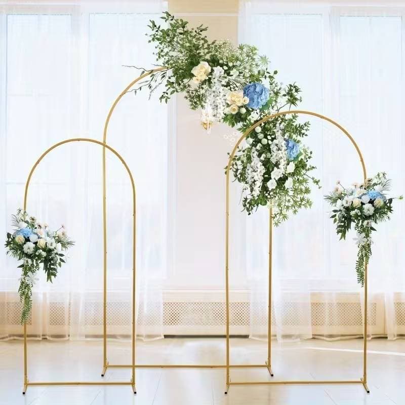 Goldfarbener Metallbogen als Deko-Rahmen, 1 x 2 m