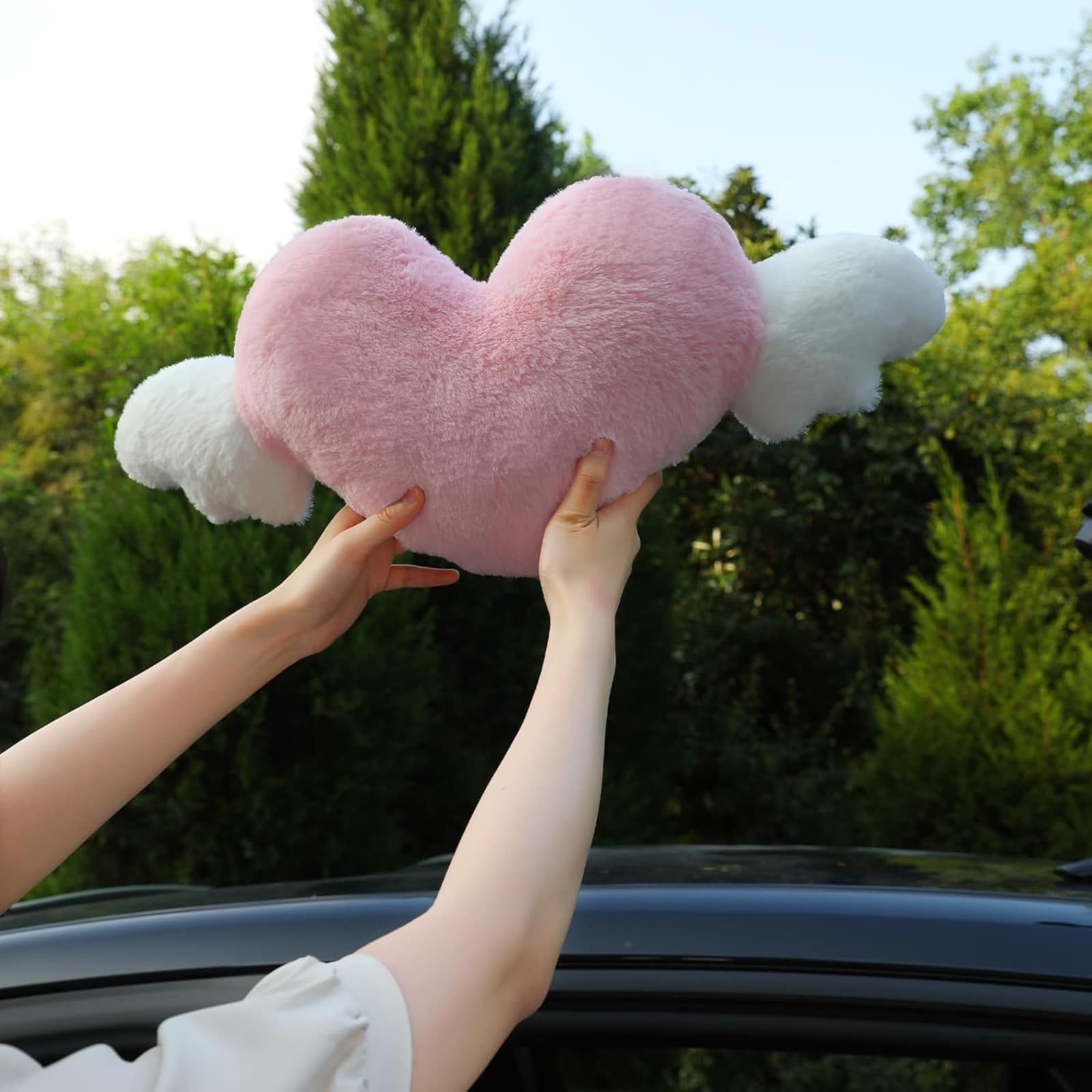 Herzförmige Nackenkissen mit Engelsflügeln, 2er-Set, 50 cm