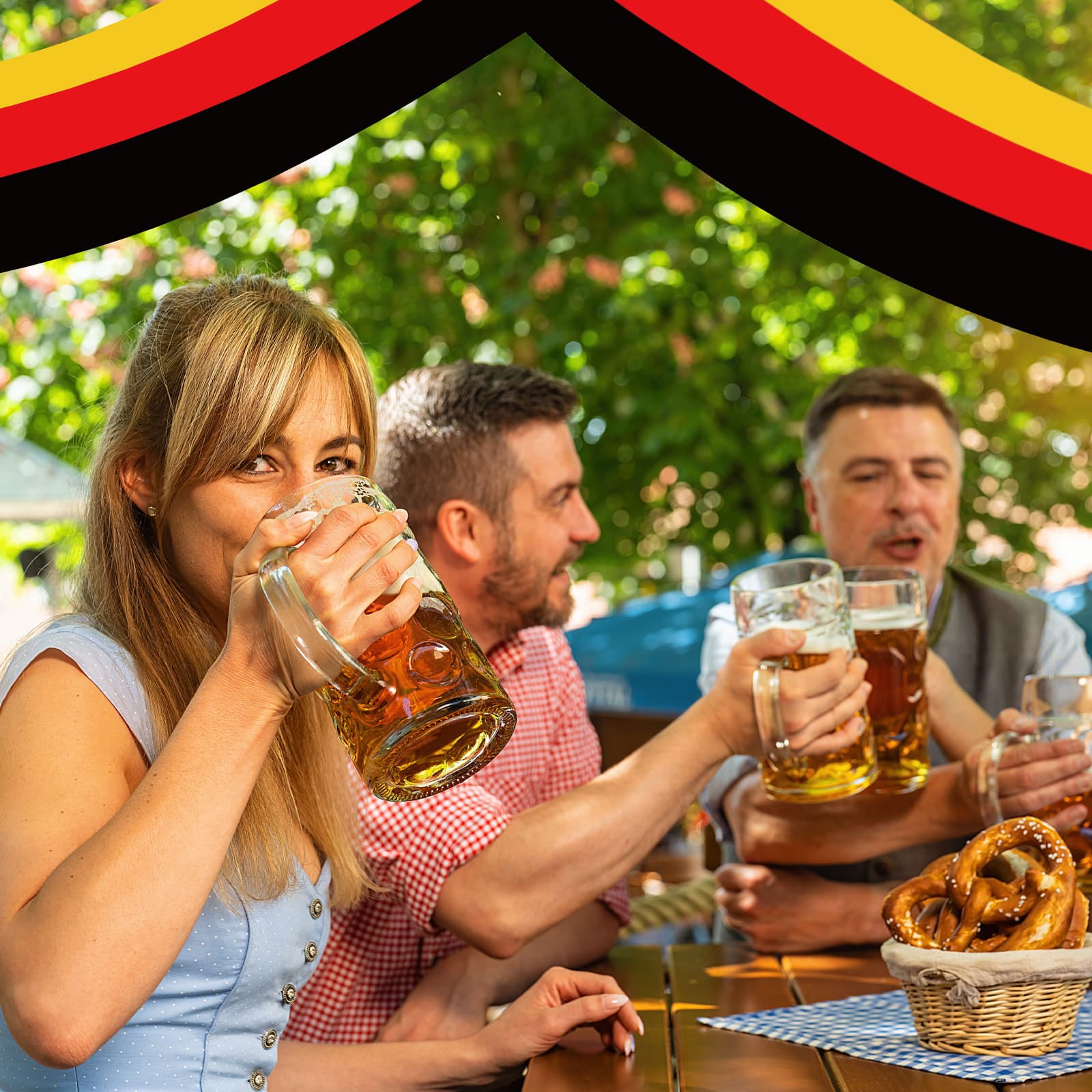 2 Deutschlandflaggen als Decken dekoration für Oktoberfest und Partys