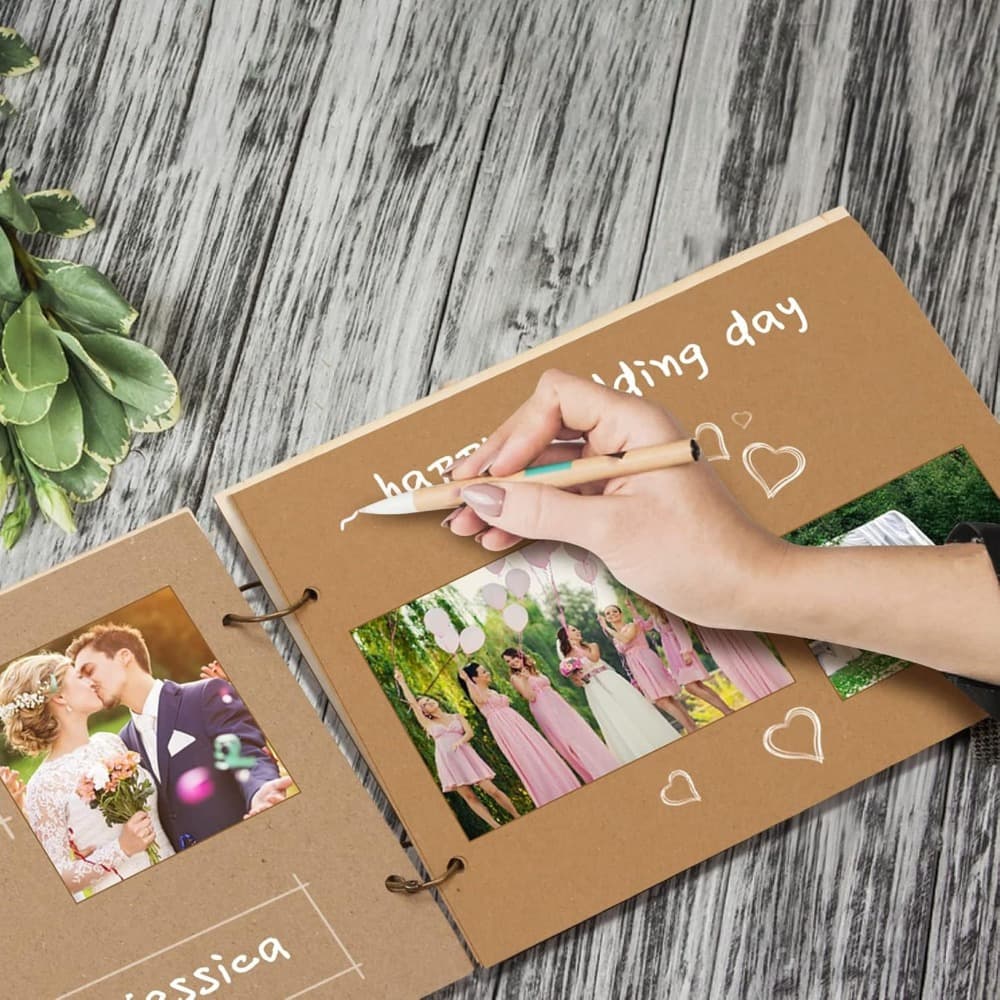 Hochzeits-Gästebuch aus Holz mit Herz-Motiv
