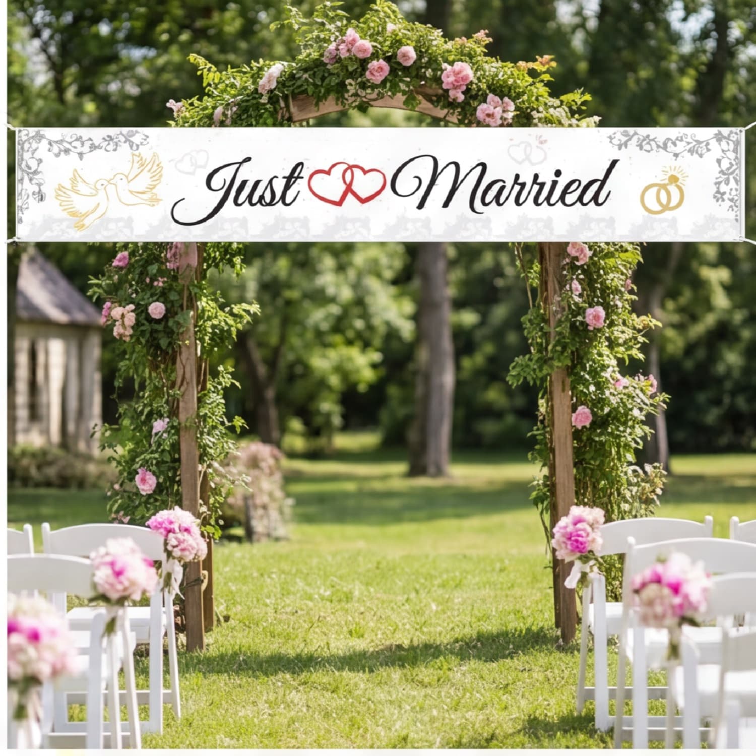 Just Married Stoffbanner mit Blumen, Herzen und Tauben