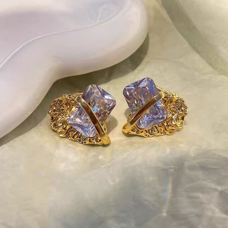 Charming New Geometric Earrings Adopting Irregular Lava W