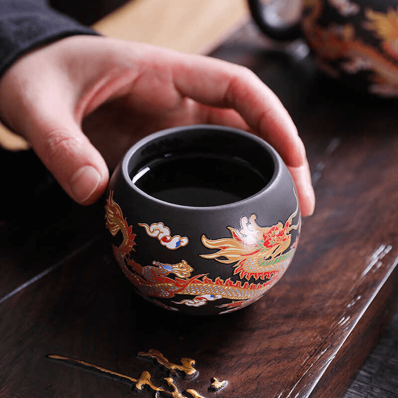Farbwechselnder Zisha-Tee-Becher 'Dragon And Phoenix'