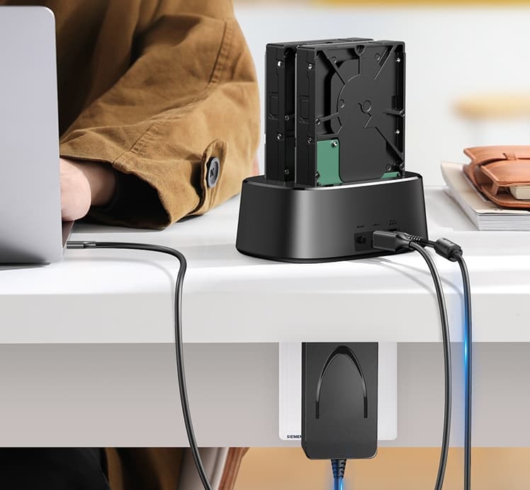 Grüner Link-Mobilcomputer externe Festplatte Sitz