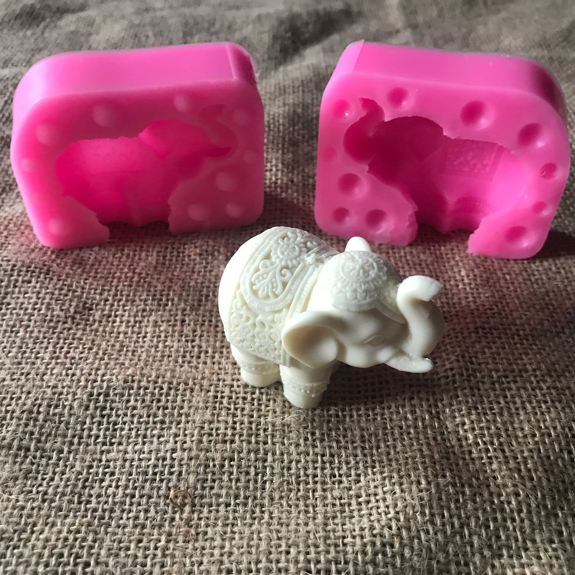 مoule silicone ثلاثي الأبعاد للحيوان الأفيال للعلاج بالأعشاب