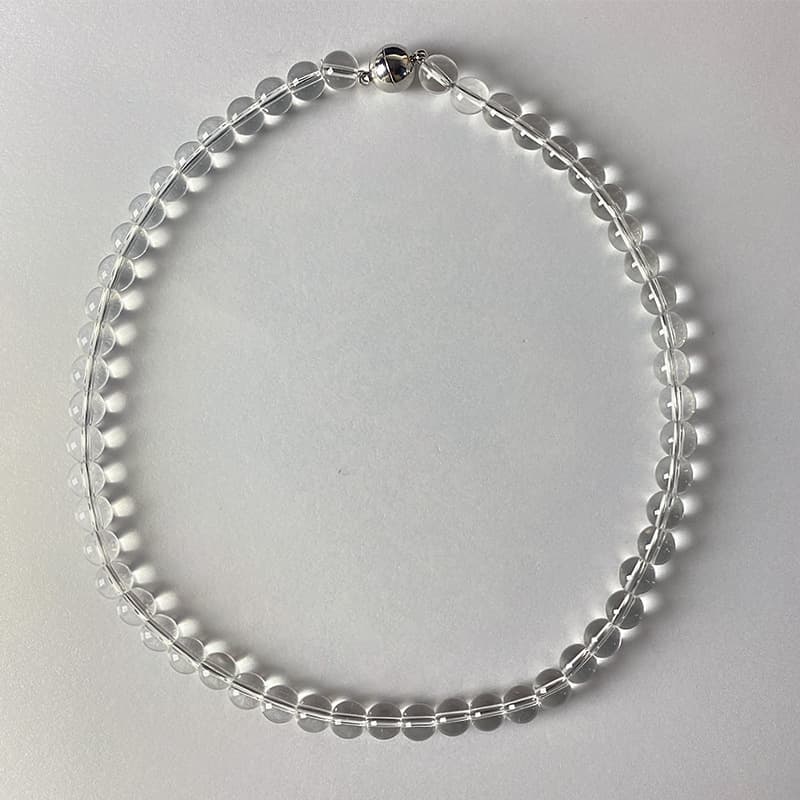 Collana con Perline di Cristallo Chiaro Naturale e Fermaglio Magnetico Senza Cuciture per Donne