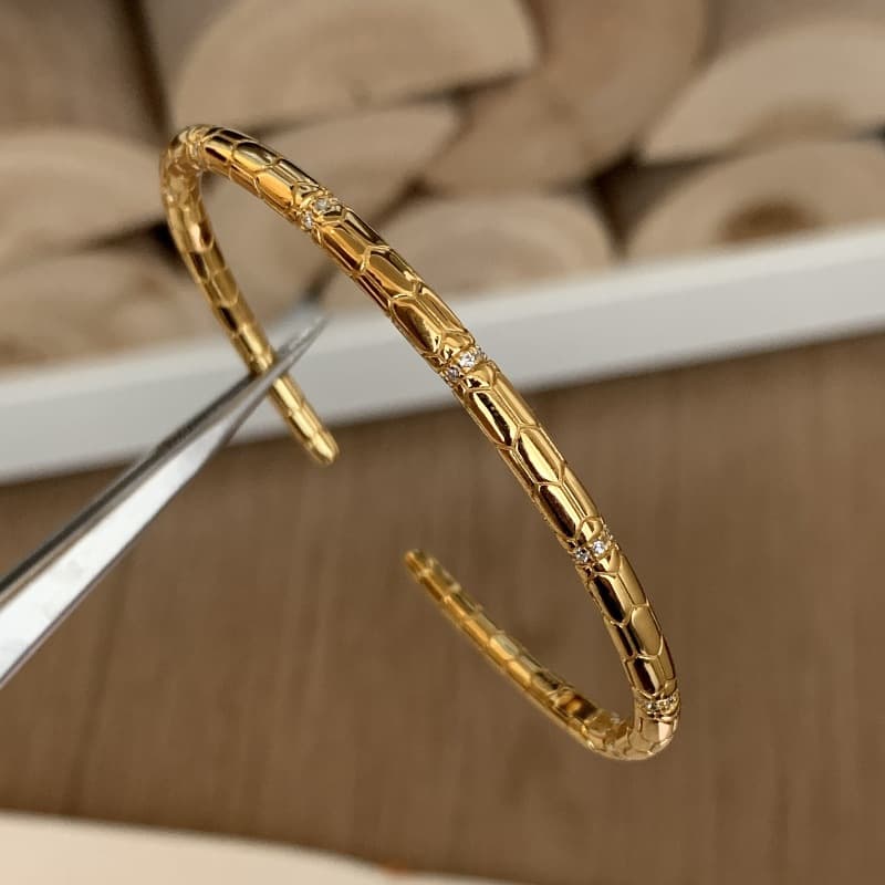 Vintage-Style Golden Snake Ring Bracelet