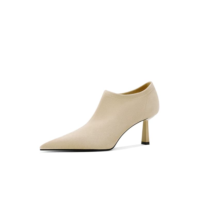 Stiletto Pumps und Ankle Boots mit tiefem Zehenbereich