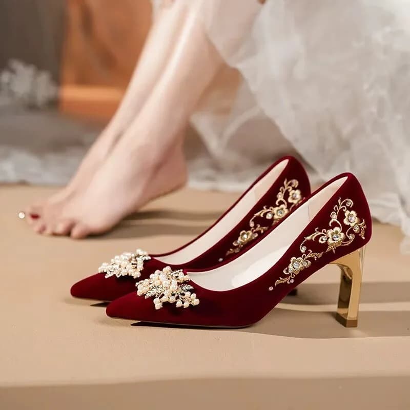 Chaussures de mariage chaussures simples pour femmes talons hauts chinois