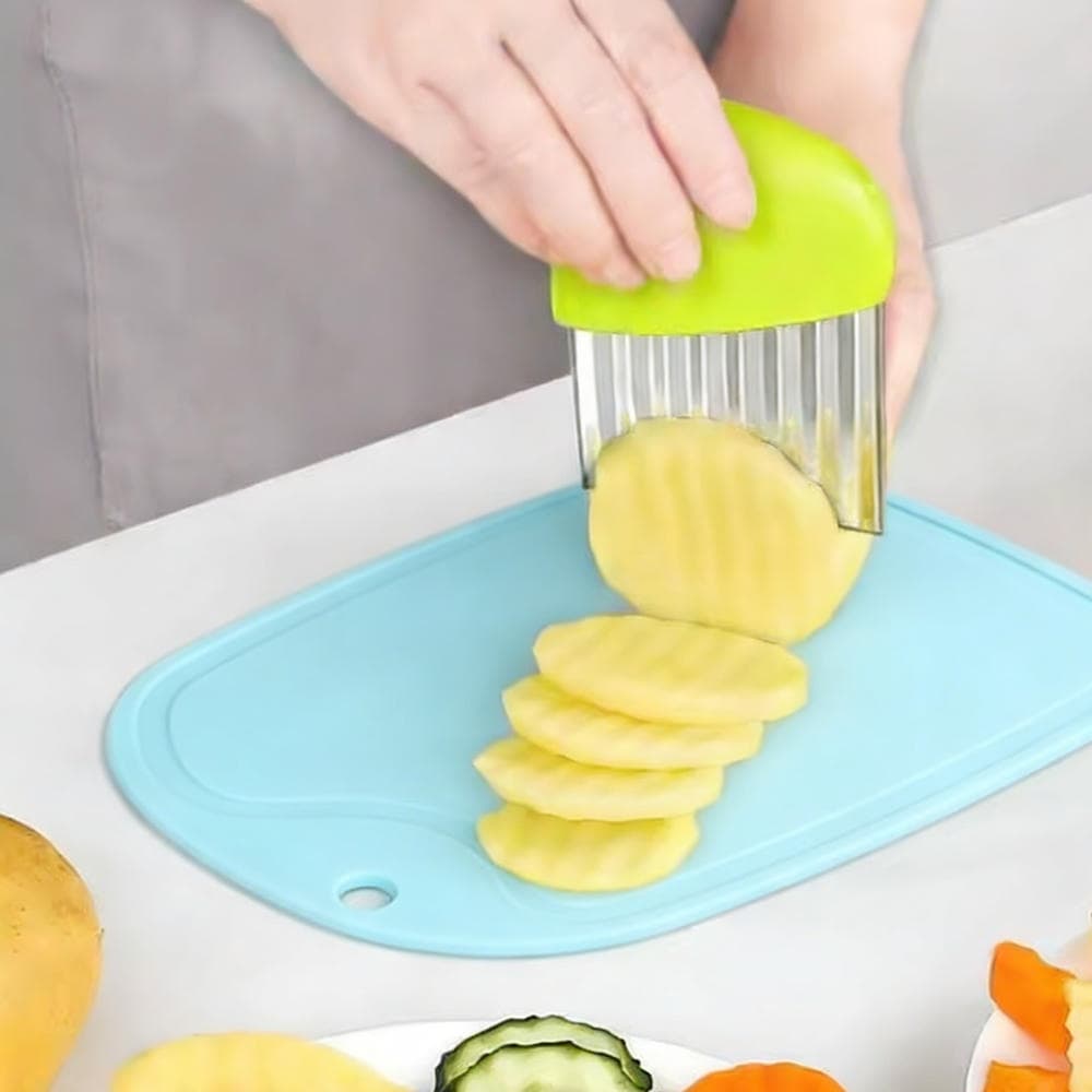 Wooden Kitchen Set with Cutting Tools and Cutting Board