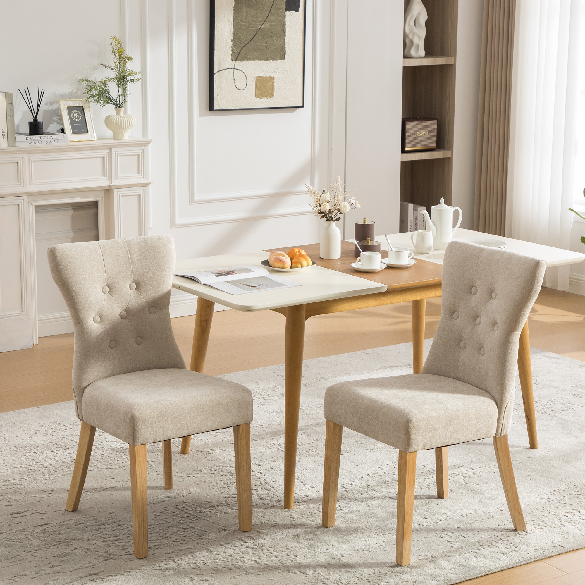 Modernes Esszimmerstuhlpaar aus massivem Holz mit Chenille-Bezug und verzierten Beinen