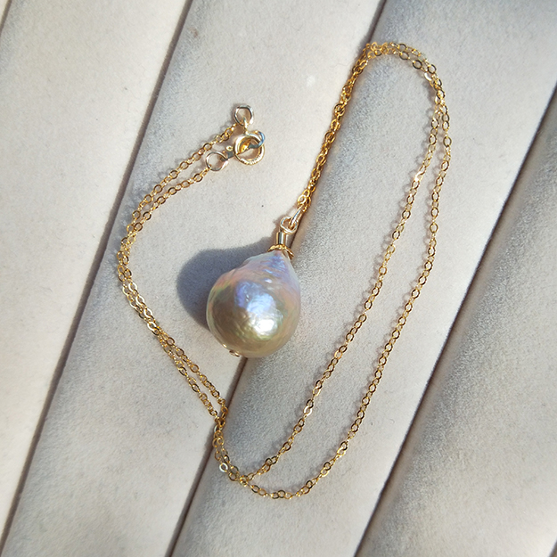 14K Gold Note Schmuck-Set: Ohrringe, Halskette, Armband