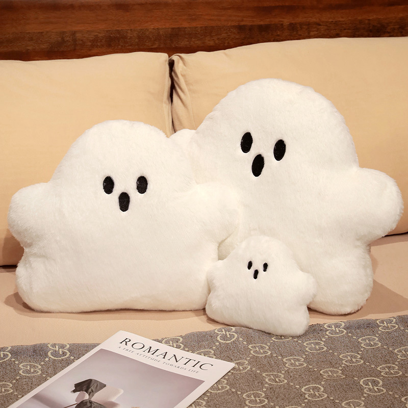 Ghost Clouds Cute Cartoon Schlafkissen