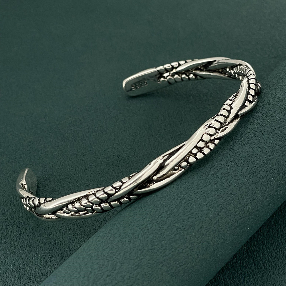 bracelet من الفضة القديمة للرجال