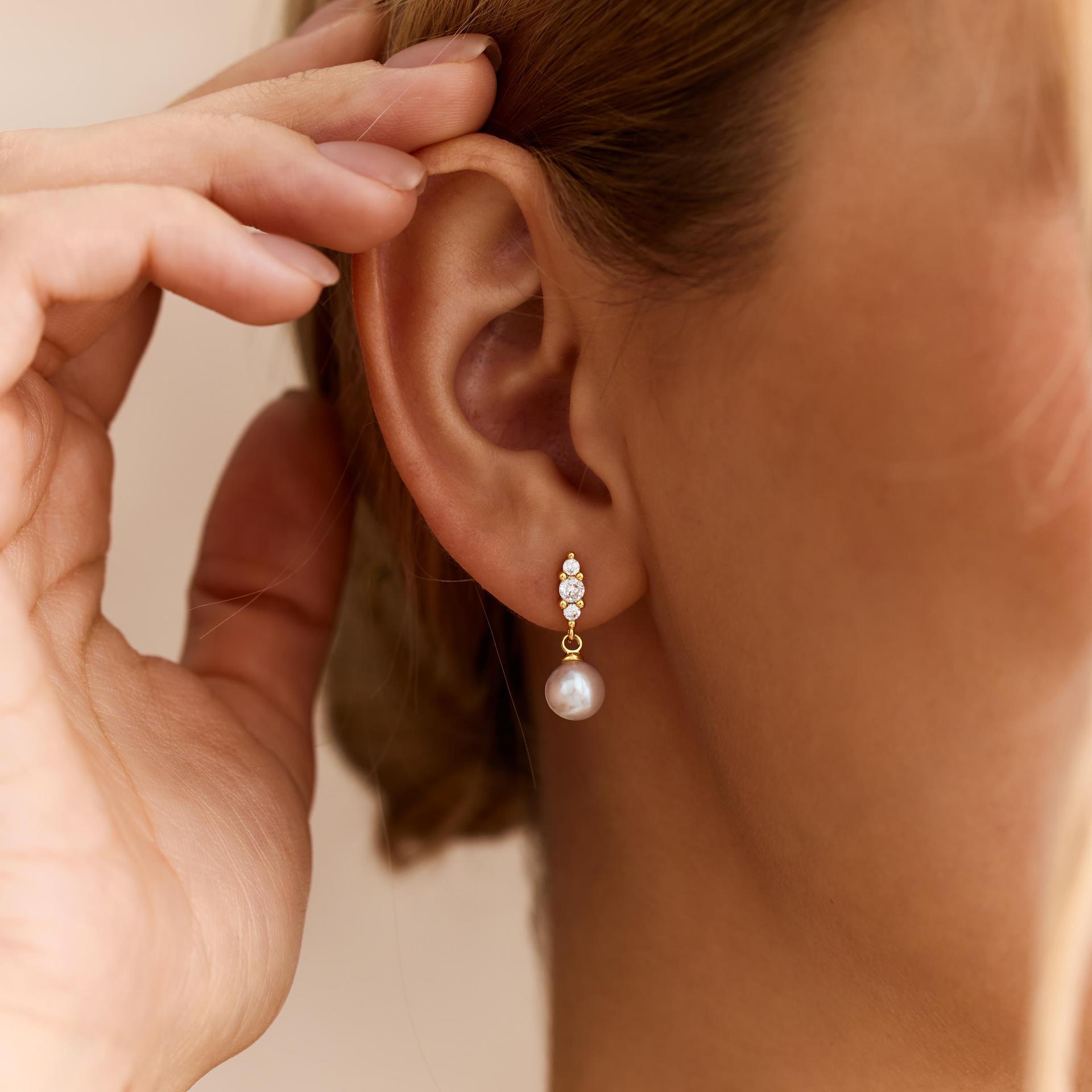 Zirkon-Einlegeperl-Ohrstecker für Frauen