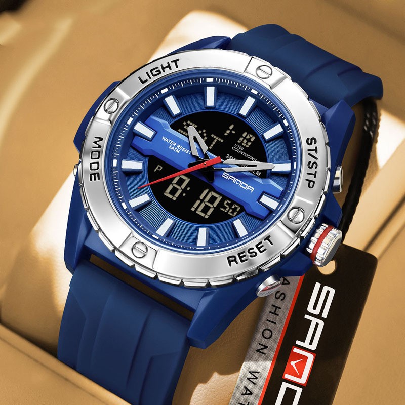 Montre multifonctionnelle à trois zones horaires : moderne, minimaliste