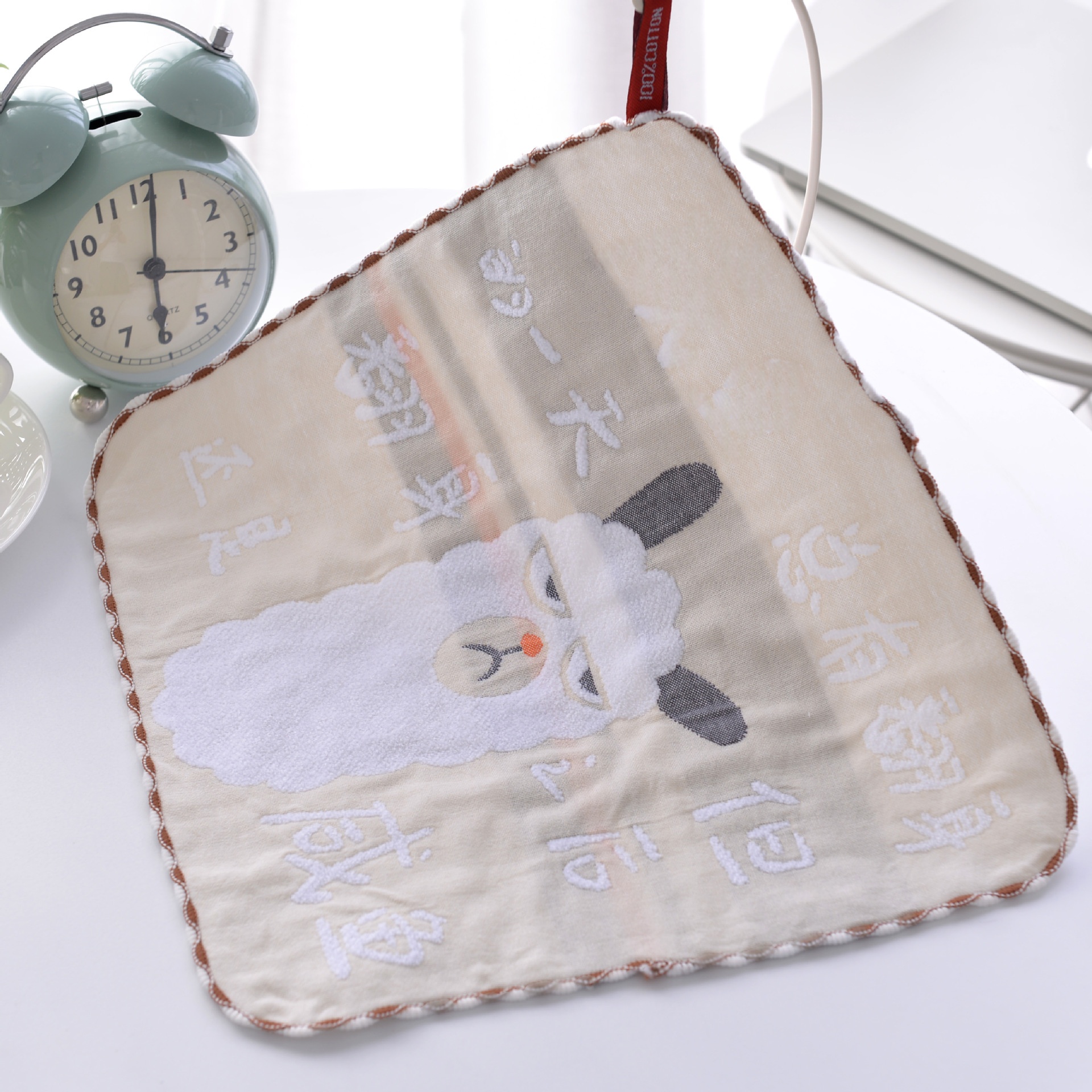 Serviette pour enfants en coton pur chenille avec crochet