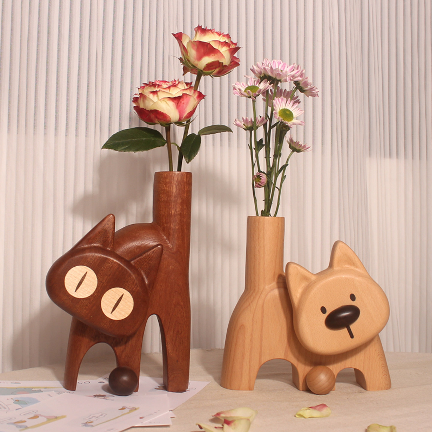 Holzblume-Vase in Form eines Welpen
